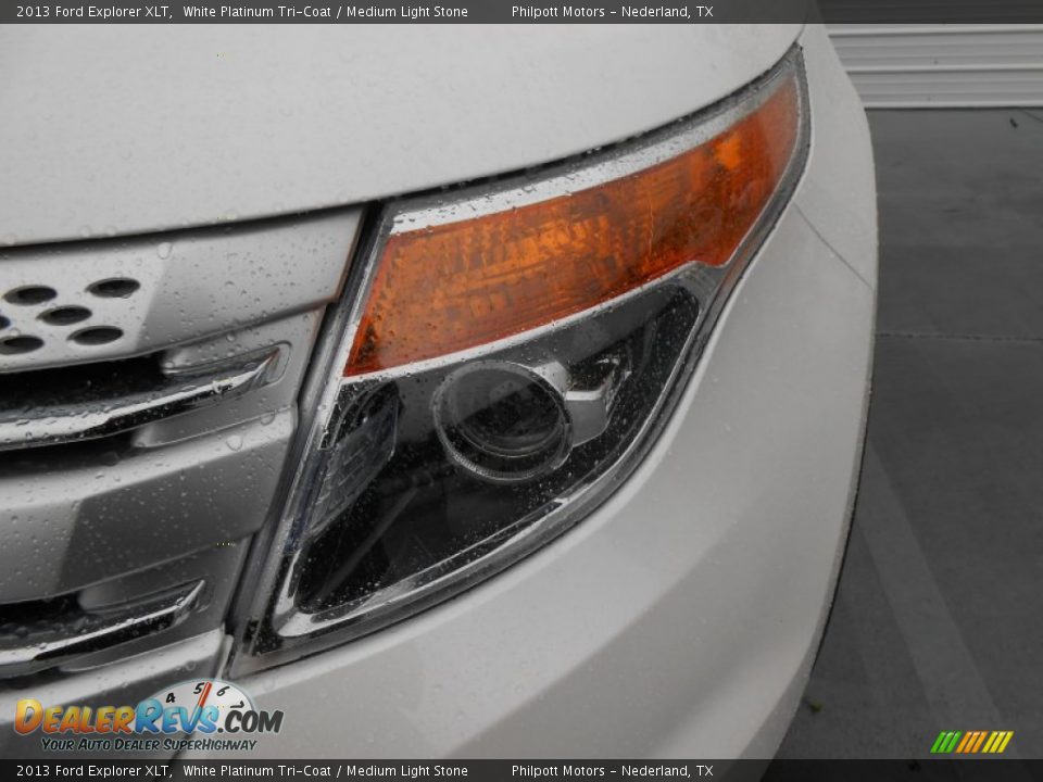 2013 Ford Explorer XLT White Platinum Tri-Coat / Medium Light Stone Photo #11