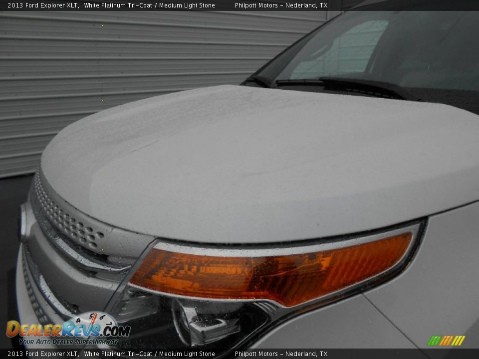2013 Ford Explorer XLT White Platinum Tri-Coat / Medium Light Stone Photo #12