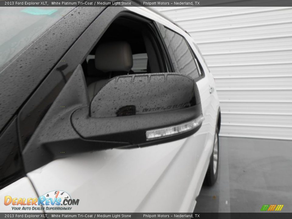 2013 Ford Explorer XLT White Platinum Tri-Coat / Medium Light Stone Photo #14