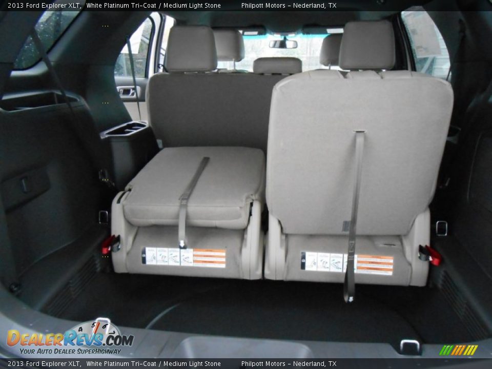 2013 Ford Explorer XLT White Platinum Tri-Coat / Medium Light Stone Photo #15