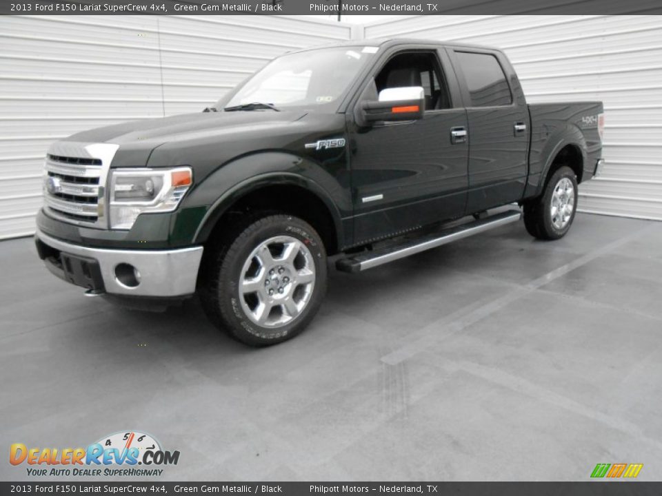 Front 3/4 View of 2013 Ford F150 Lariat SuperCrew 4x4 Photo #7