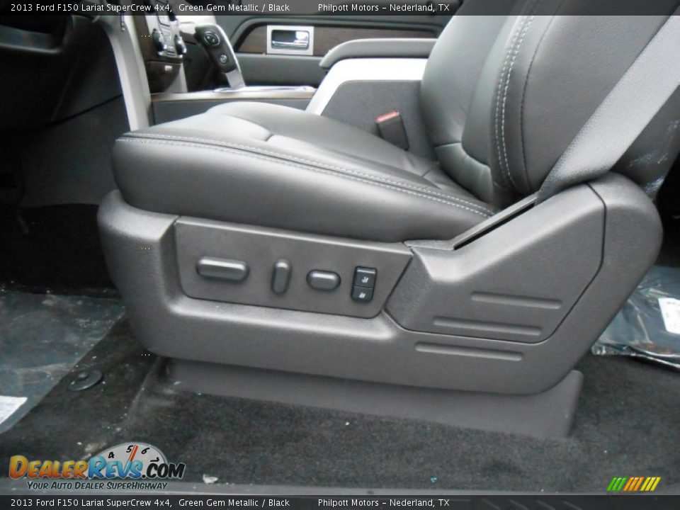 Front Seat of 2013 Ford F150 Lariat SuperCrew 4x4 Photo #24