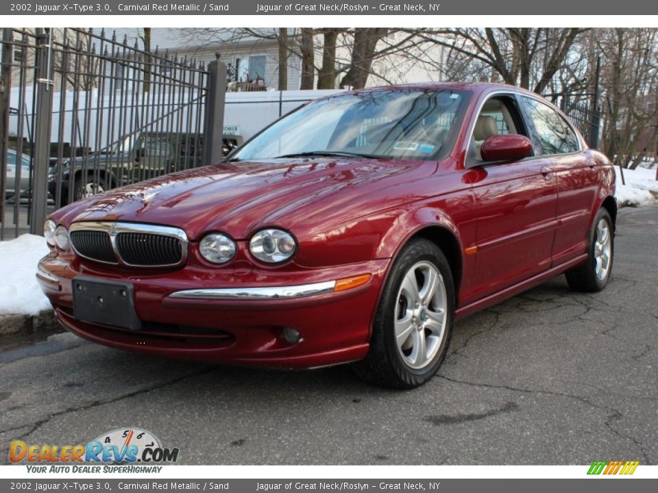 Front 3/4 View of 2002 Jaguar X-Type 3.0 Photo #1