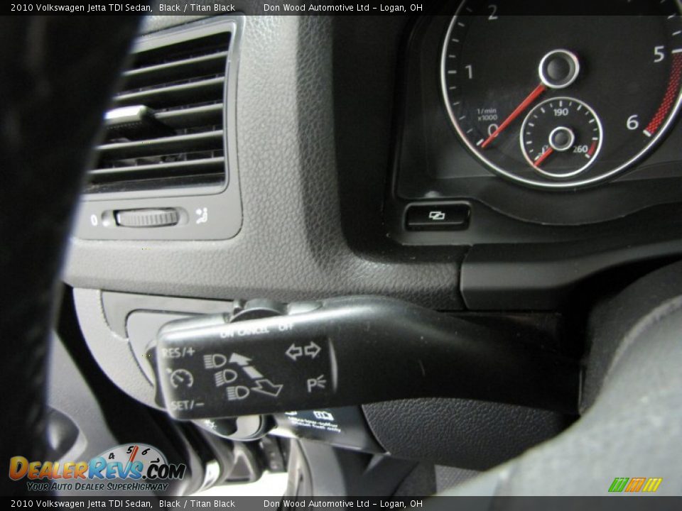 2010 Volkswagen Jetta TDI Sedan Black / Titan Black Photo #17