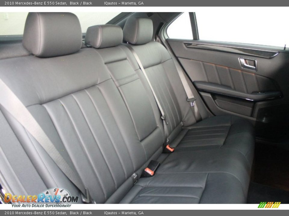 2010 Mercedes-Benz E 550 Sedan Black / Black Photo #22