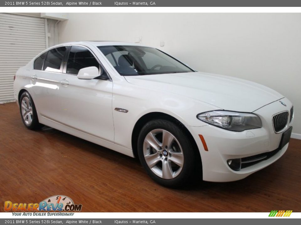 2011 BMW 5 Series 528i Sedan Alpine White / Black Photo #2