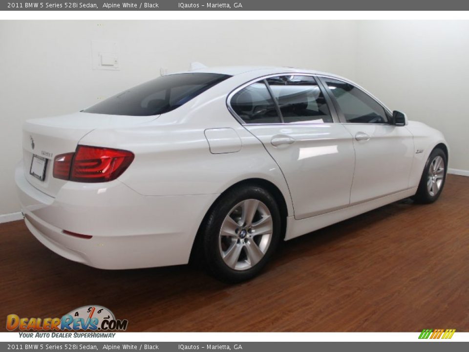 2011 BMW 5 Series 528i Sedan Alpine White / Black Photo #3