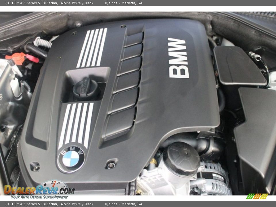 2011 BMW 5 Series 528i Sedan Alpine White / Black Photo #13