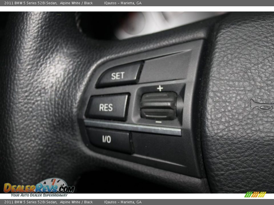 2011 BMW 5 Series 528i Sedan Alpine White / Black Photo #14