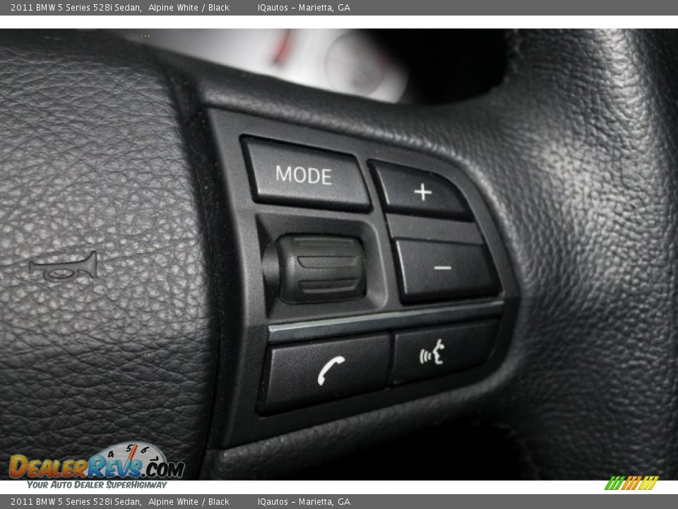 2011 BMW 5 Series 528i Sedan Alpine White / Black Photo #15