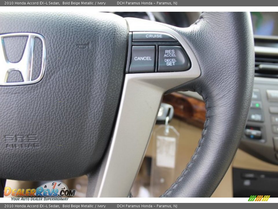 Controls of 2010 Honda Accord EX-L Sedan Photo #17