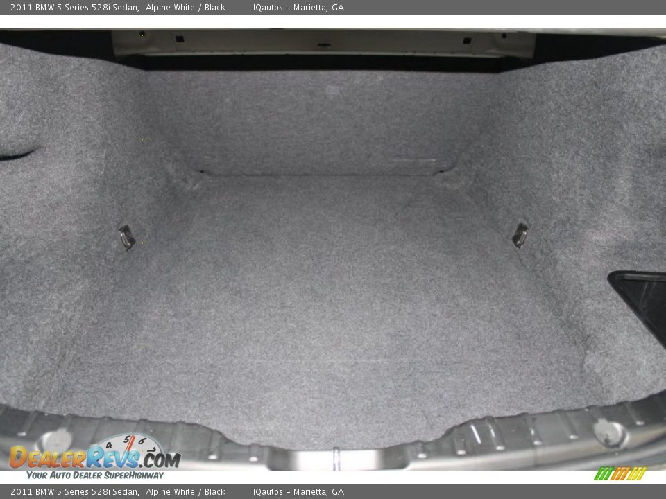 2011 BMW 5 Series 528i Sedan Alpine White / Black Photo #33
