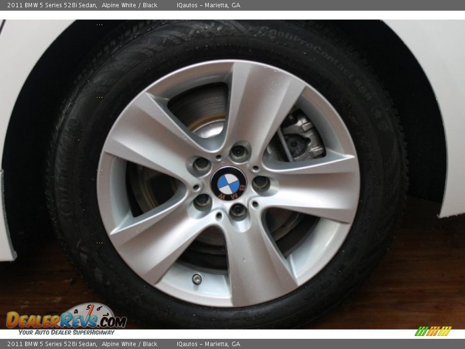 2011 BMW 5 Series 528i Sedan Alpine White / Black Photo #36