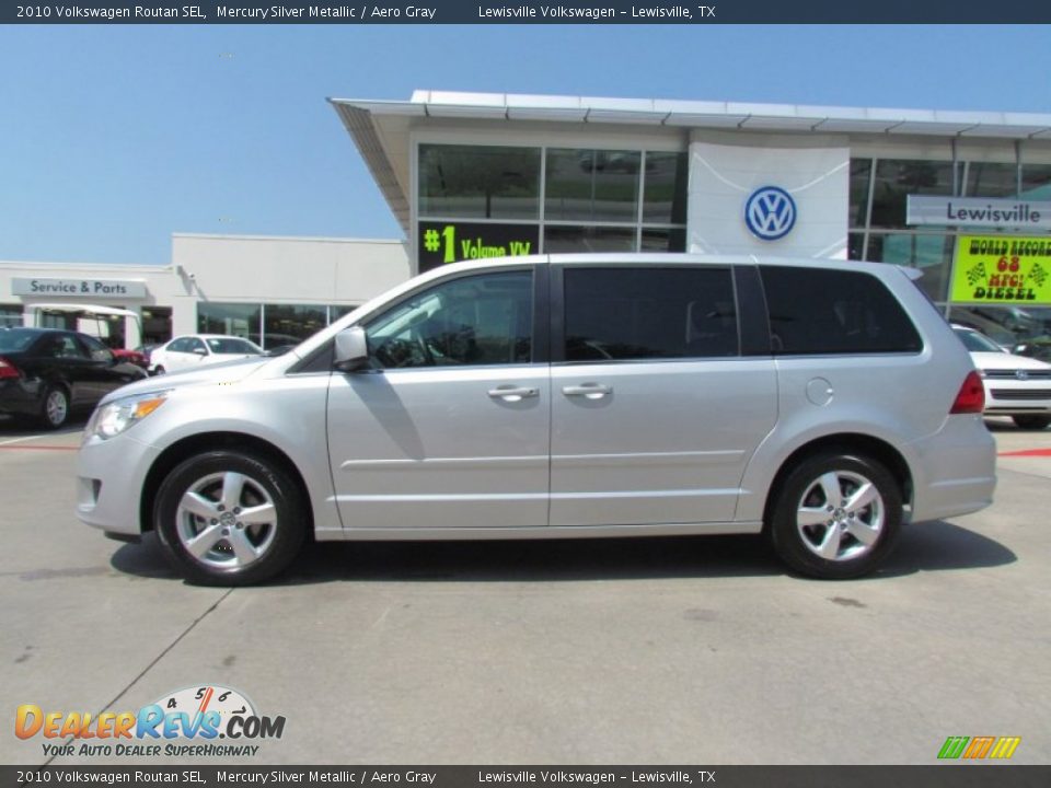2010 Volkswagen Routan SEL Mercury Silver Metallic / Aero Gray Photo #2