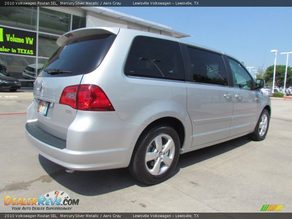2010 Volkswagen Routan SEL Mercury Silver Metallic / Aero Gray Photo #5