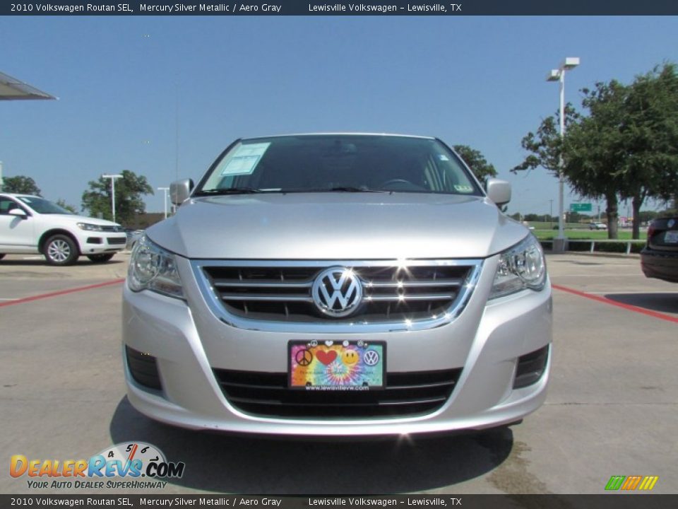 2010 Volkswagen Routan SEL Mercury Silver Metallic / Aero Gray Photo #8