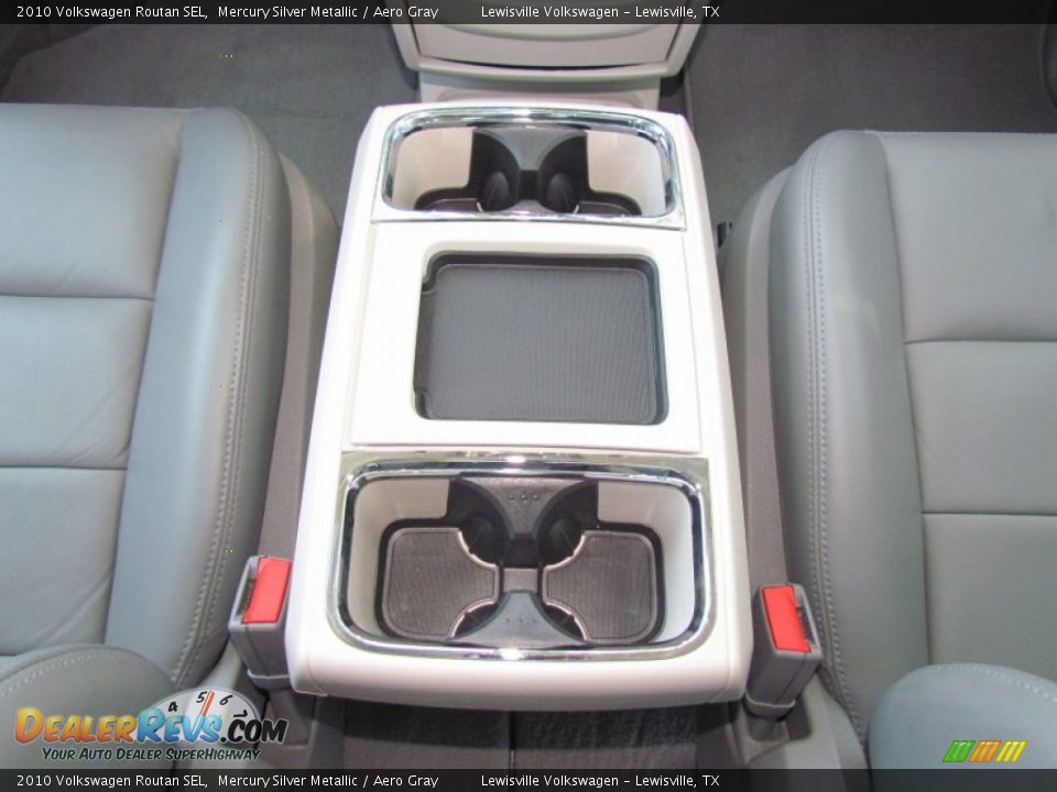 2010 Volkswagen Routan SEL Mercury Silver Metallic / Aero Gray Photo #17