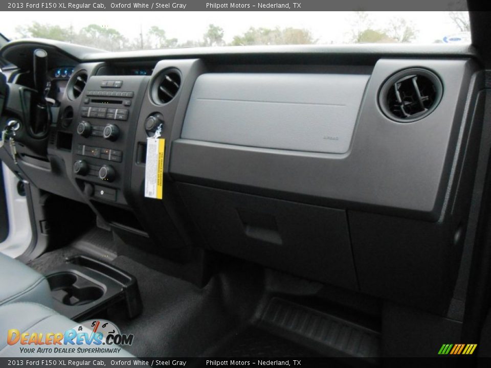 2013 Ford F150 XL Regular Cab Oxford White / Steel Gray Photo #17