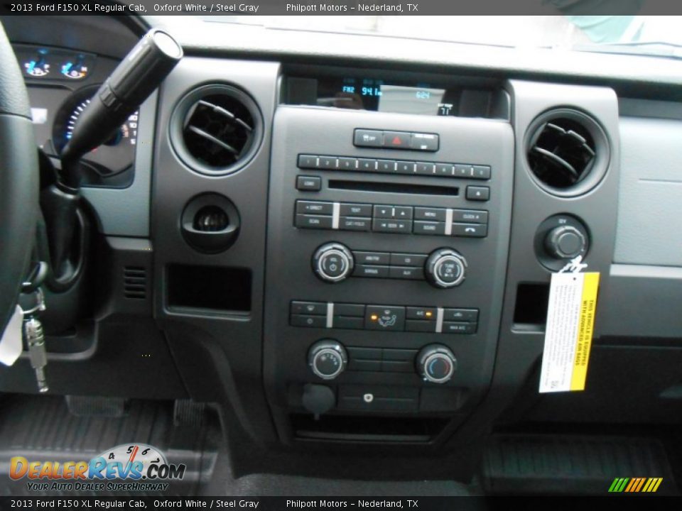 2013 Ford F150 XL Regular Cab Oxford White / Steel Gray Photo #23