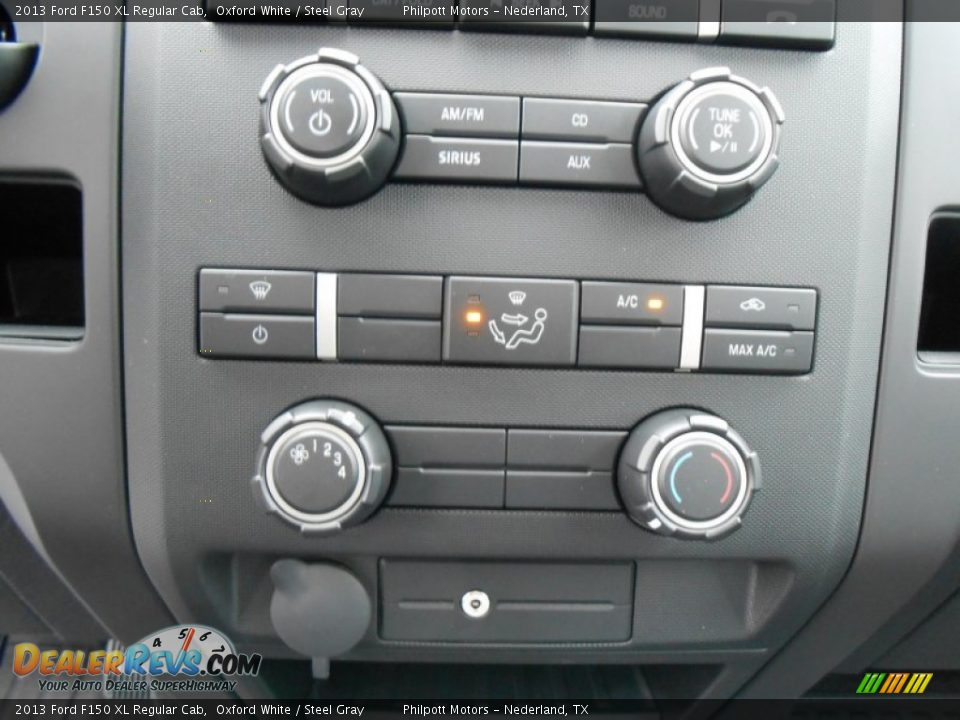 2013 Ford F150 XL Regular Cab Oxford White / Steel Gray Photo #27