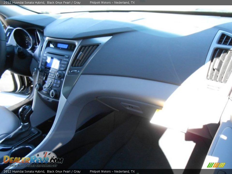 2012 Hyundai Sonata Hybrid Black Onyx Pearl / Gray Photo #19