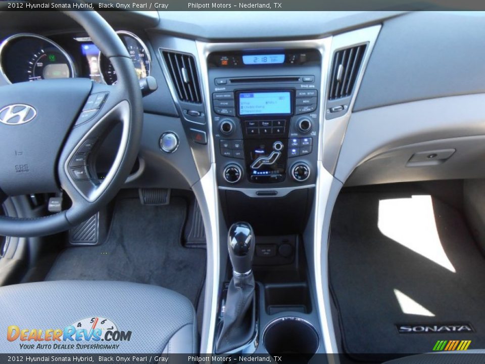 2012 Hyundai Sonata Hybrid Black Onyx Pearl / Gray Photo #28