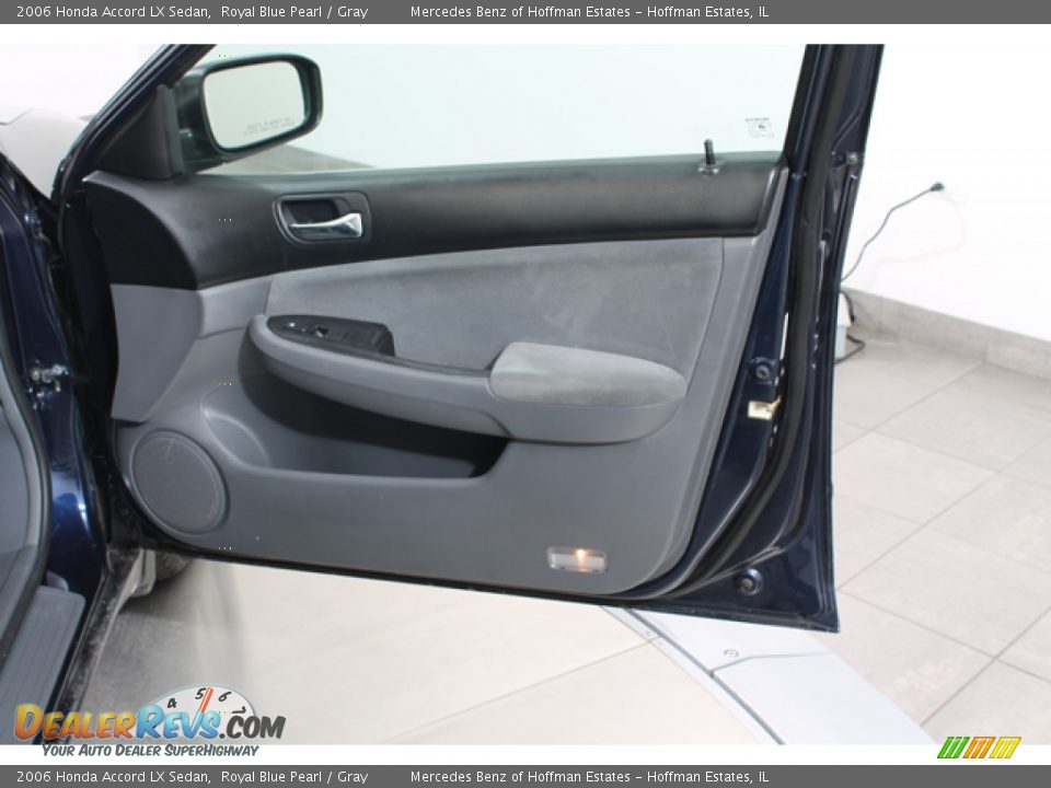 2006 Honda Accord LX Sedan Royal Blue Pearl / Gray Photo #13