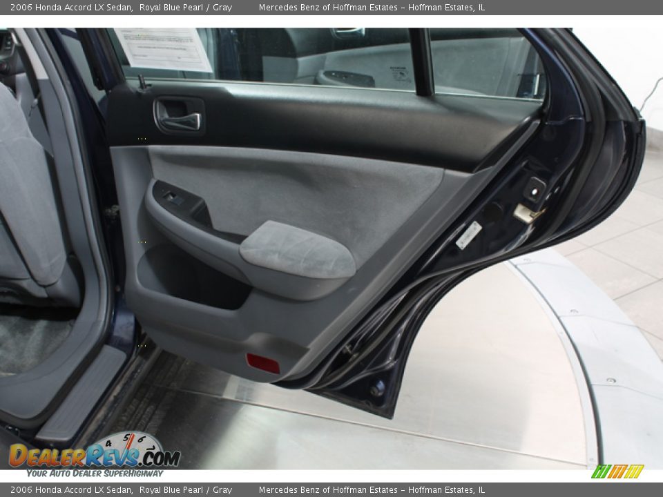 2006 Honda Accord LX Sedan Royal Blue Pearl / Gray Photo #14