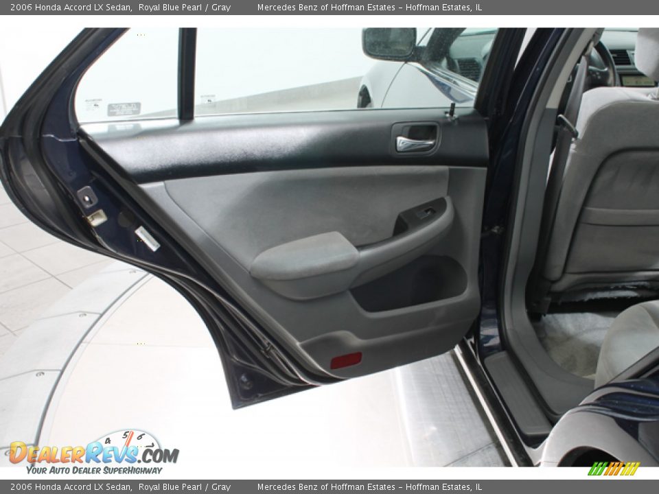 2006 Honda Accord LX Sedan Royal Blue Pearl / Gray Photo #15
