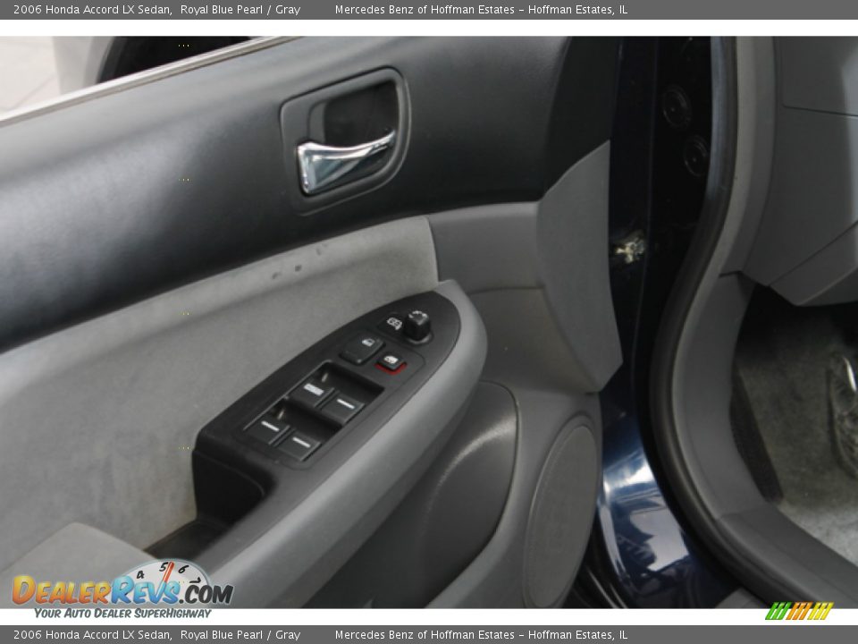 2006 Honda Accord LX Sedan Royal Blue Pearl / Gray Photo #17