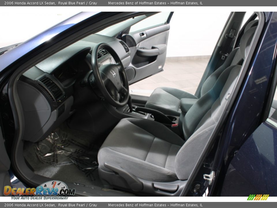 2006 Honda Accord LX Sedan Royal Blue Pearl / Gray Photo #18