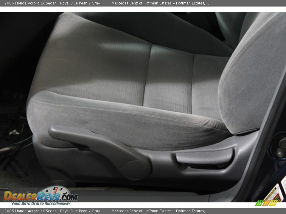 2006 Honda Accord LX Sedan Royal Blue Pearl / Gray Photo #20