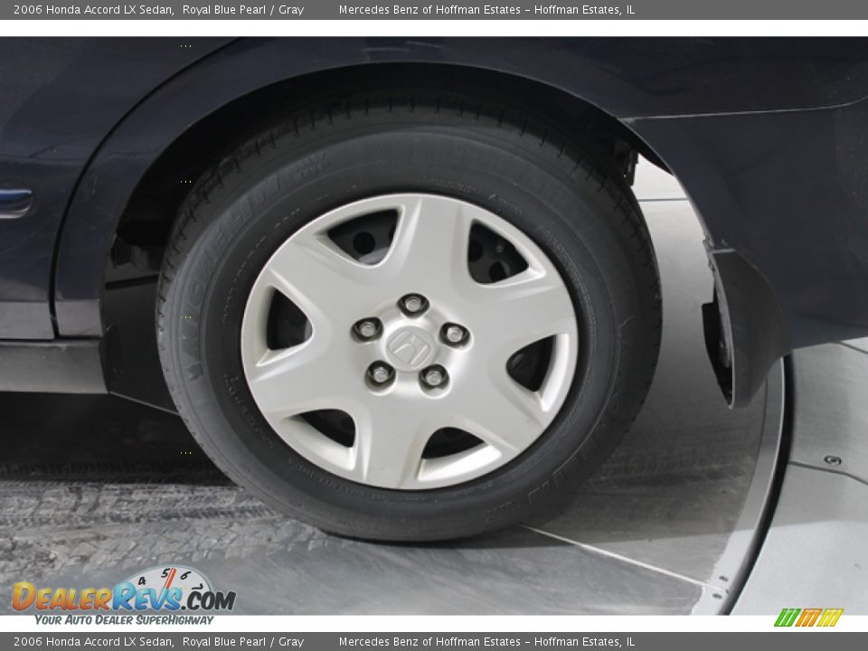 2006 Honda Accord LX Sedan Royal Blue Pearl / Gray Photo #28