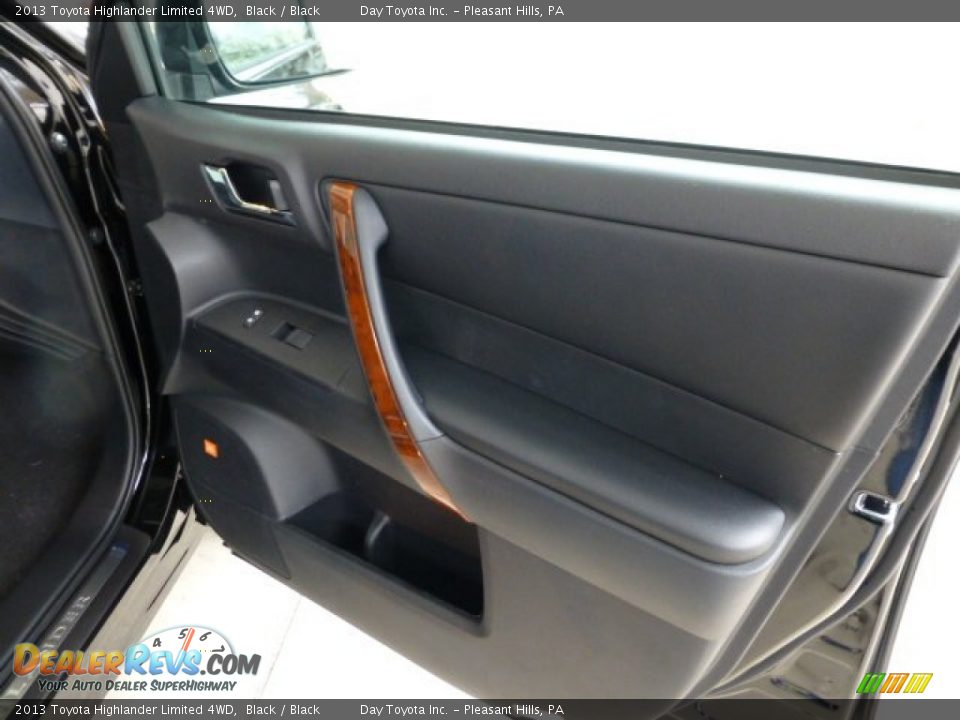 2013 Toyota Highlander Limited 4WD Black / Black Photo #11