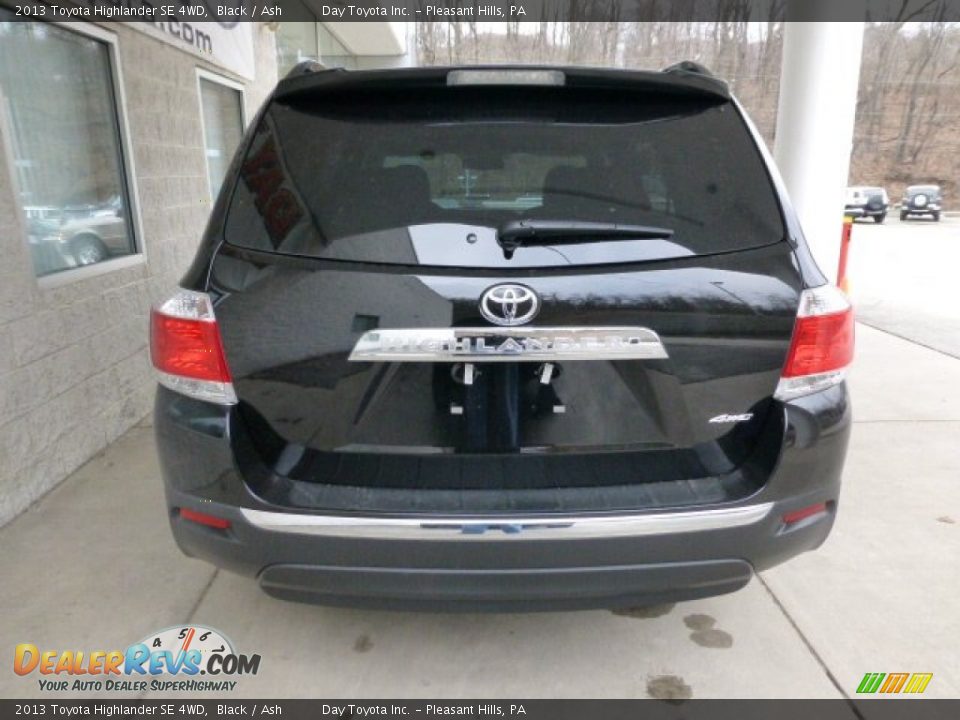 2013 Toyota Highlander SE 4WD Black / Ash Photo #3