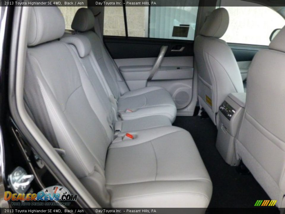 2013 Toyota Highlander SE 4WD Black / Ash Photo #12