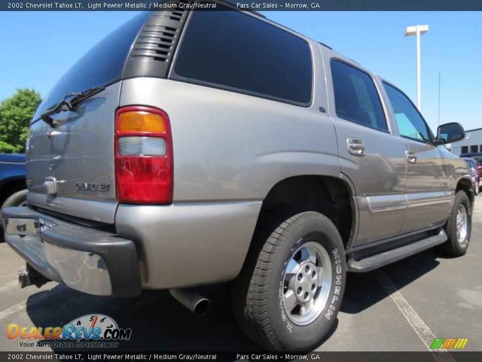 2002 Chevrolet Tahoe LT Light Pewter Metallic / Medium Gray/Neutral Photo #3