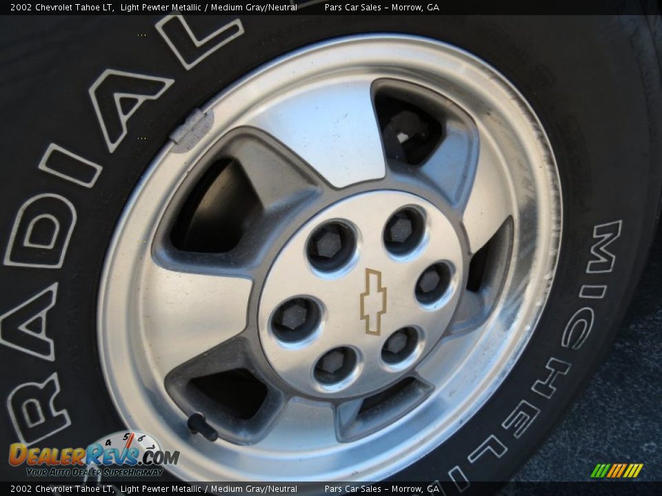 2002 Chevrolet Tahoe LT Light Pewter Metallic / Medium Gray/Neutral Photo #5