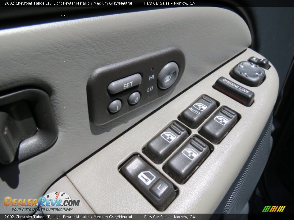 2002 Chevrolet Tahoe LT Light Pewter Metallic / Medium Gray/Neutral Photo #7