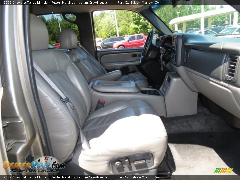 2002 Chevrolet Tahoe LT Light Pewter Metallic / Medium Gray/Neutral Photo #12