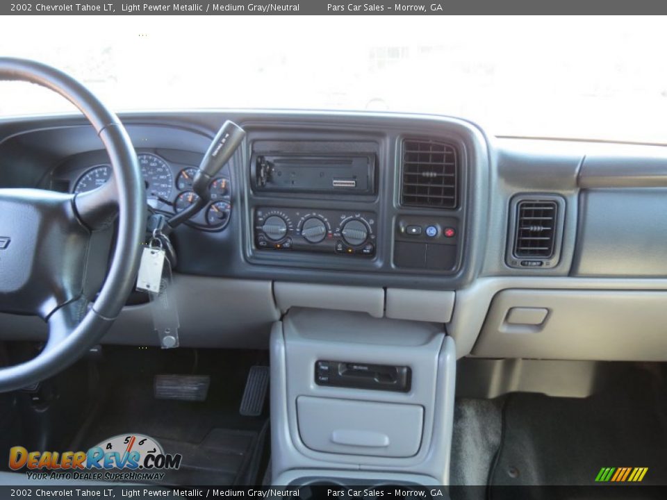 2002 Chevrolet Tahoe LT Light Pewter Metallic / Medium Gray/Neutral Photo #13