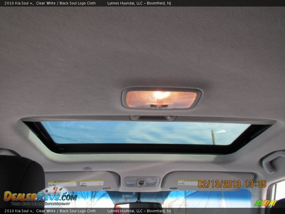 2010 Kia Soul + Clear White / Black Soul Logo Cloth Photo #8