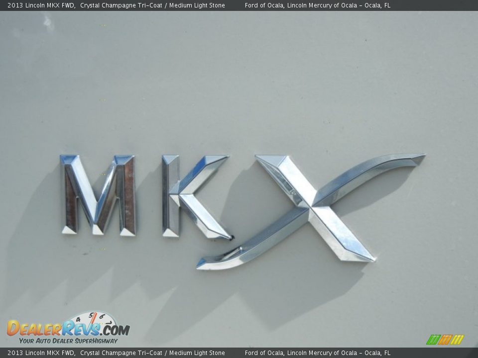 2013 Lincoln MKX FWD Crystal Champagne Tri-Coat / Medium Light Stone Photo #4