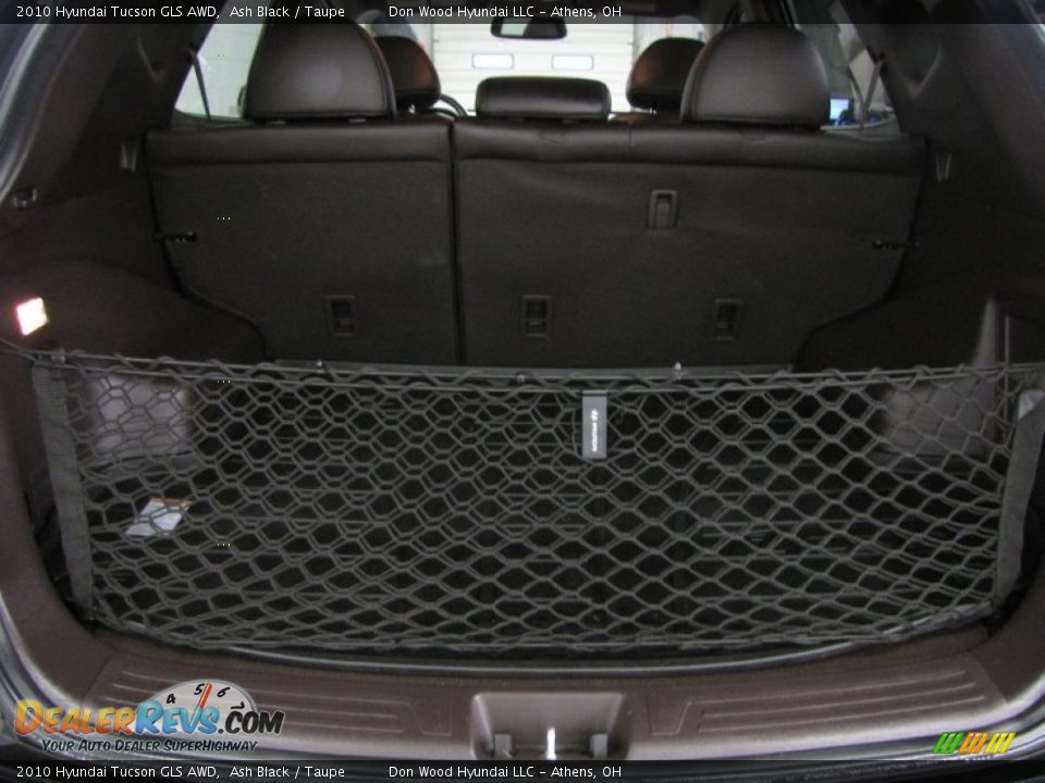 2010 Hyundai Tucson GLS AWD Ash Black / Taupe Photo #4