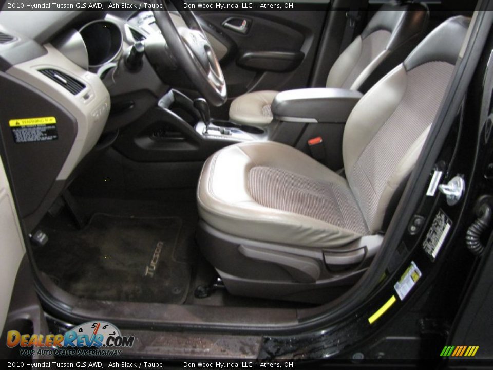 Taupe Interior - 2010 Hyundai Tucson GLS AWD Photo #7