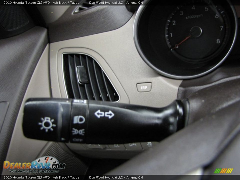 2010 Hyundai Tucson GLS AWD Ash Black / Taupe Photo #19