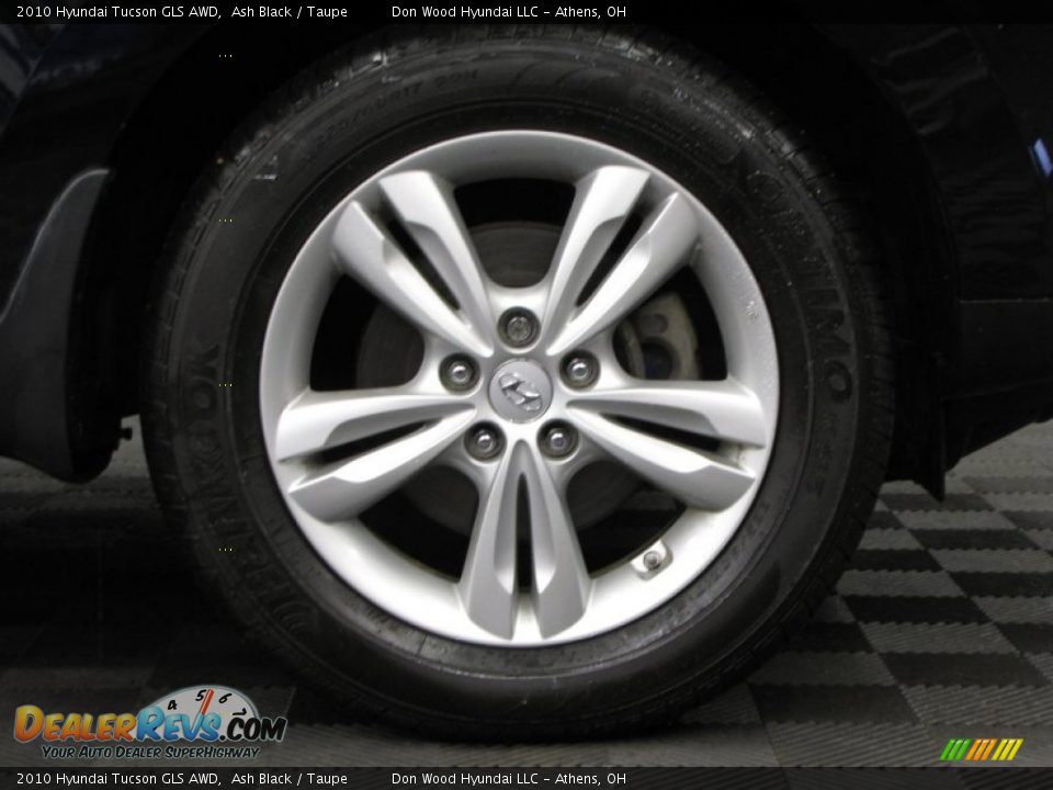 2010 Hyundai Tucson GLS AWD Wheel Photo #24