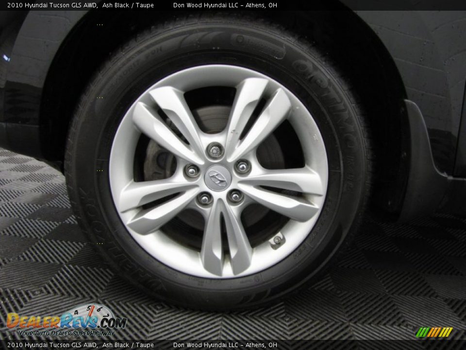 2010 Hyundai Tucson GLS AWD Wheel Photo #26