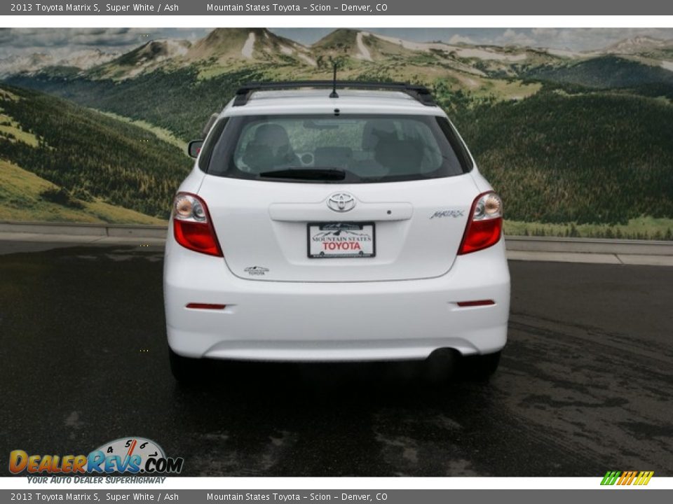 2013 Toyota Matrix S Super White / Ash Photo #4