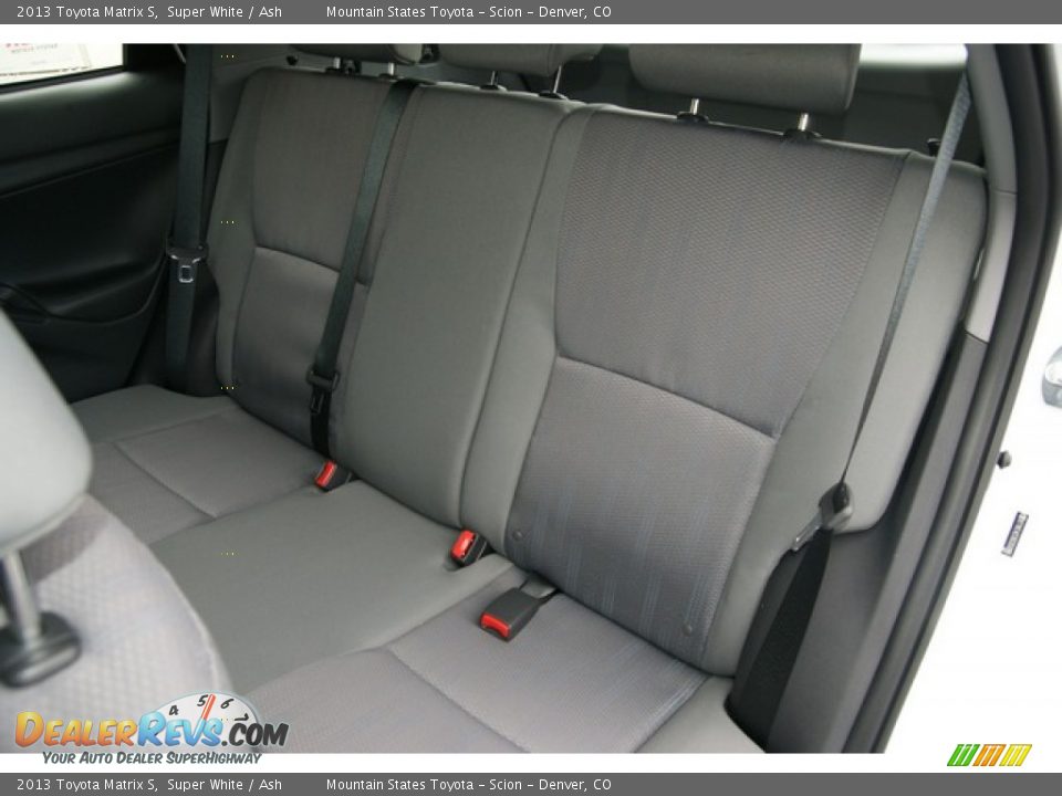 2013 Toyota Matrix S Super White / Ash Photo #7